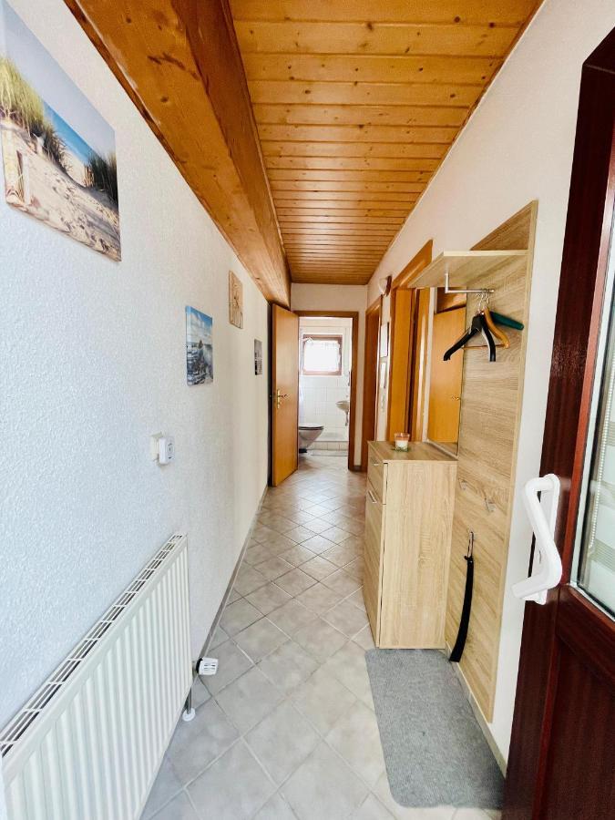 Kleine Ein Zimmer Wohnung Mit Gartenanlage Salem  Bagian luar foto